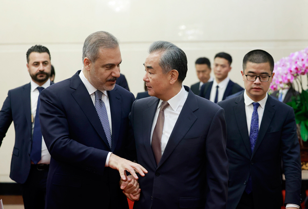 土耳其外長費丹6月3日起訪北京，並與中共外長王毅會面，提到盼加入金磚。圖／取自中共外交部網站