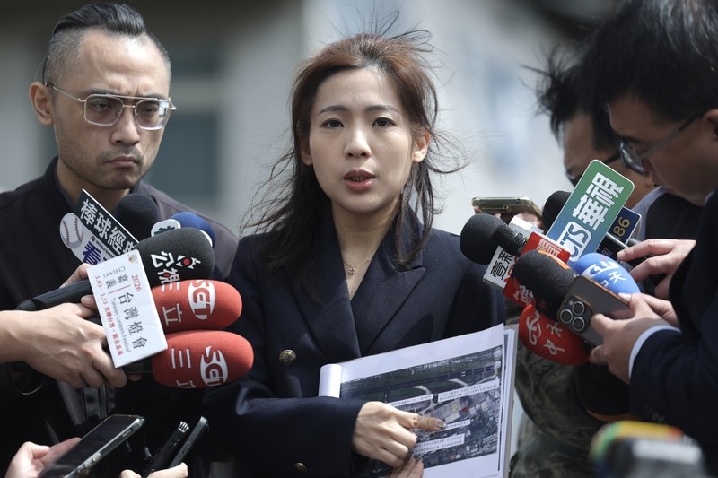 釐清卓揆包機5事實！徐巧芯考察松指部：明明就是政院下達任務