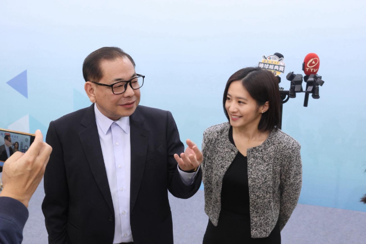 陳見賢遭控黑道　財經網紅酸美女發言人：天才澄清讓流氓升級成首惡