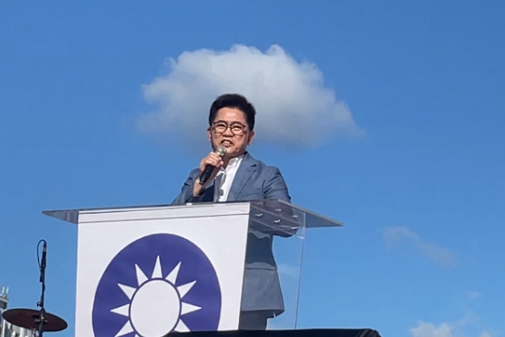【有片】出席抗戰勝利80週年紀念大會　黃健庭：823一起反惡罷