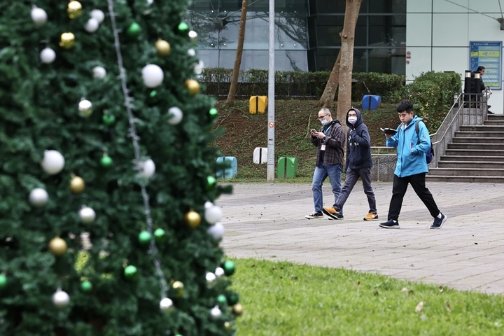 水氣緩減各地逐漸回溫　周四起再冷一波至周末