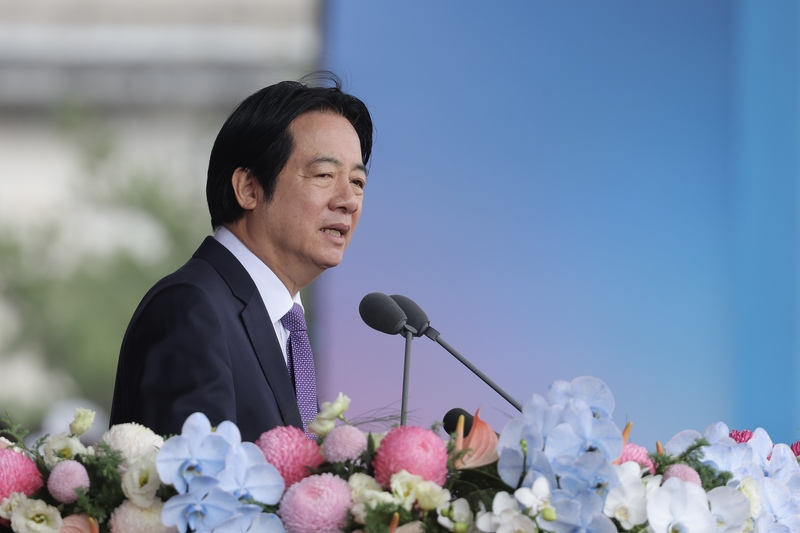 【梅花評論】山巔之城的地基：民主、安居與和平  ——評賴總統國慶演說