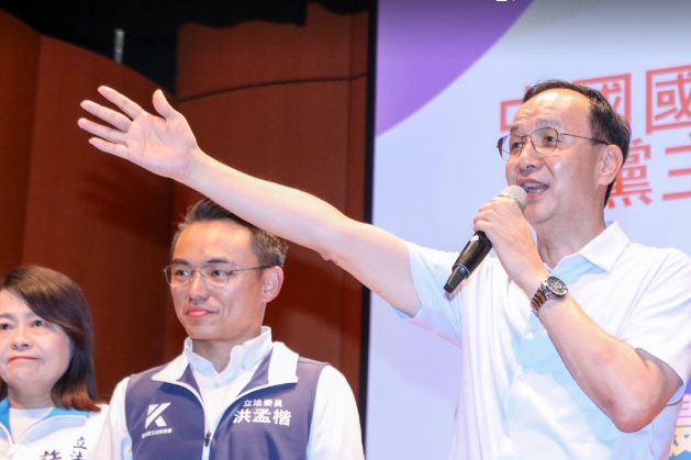 國民黨主席朱立倫(右)14日出席反罷免首場活動時表示，已正面回應賴總統國安簡報的邀約。圖/朱立倫辦公室提供