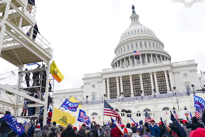 文件上稱國會山莊事件被告為「暴民」 美國兩名檢察官遭停職