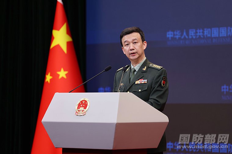 中共國防部發言人吳謙說，對民進黨而言，「四面圍台」也是需要適應的。圖／取自大陸國防部網