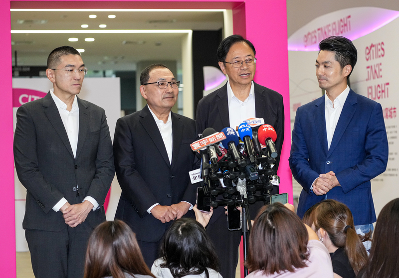 基北北桃合作交流平台第4次市長層級會議22日在桃園會展中心舉行，基隆市長謝國樑（左起）、新北市長侯友宜、桃園市長張善政及台北市長蔣萬安出席，會後共同接受媒體聯訪。圖／中央社