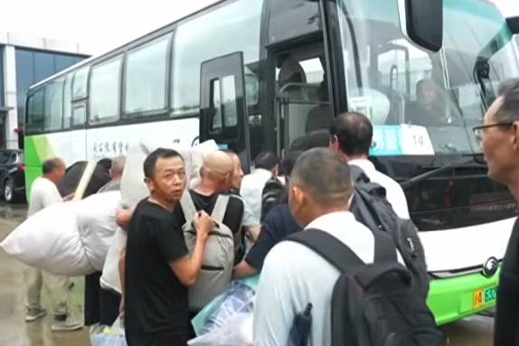 北京暴雨拉警報！白海豚水氣夾冷空氣　密雲狂降201毫米、多地恐遭特大暴雨