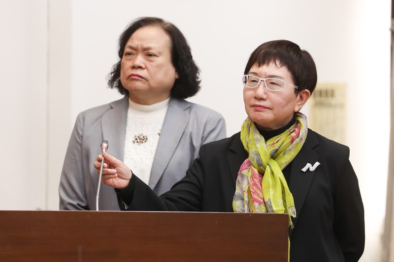 黃小玉大宗物資免稅10/1起再延半年 