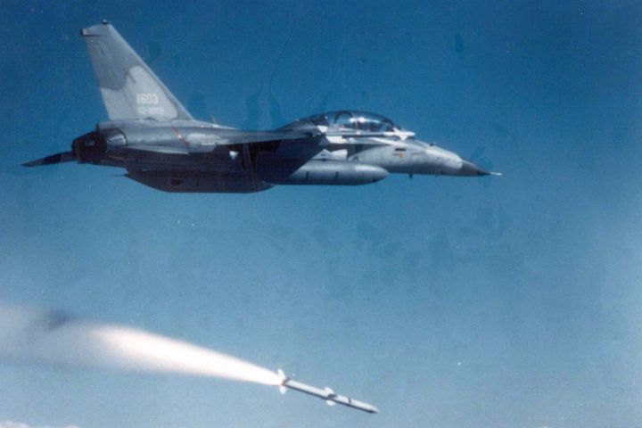 IDF戰力升級　軍方拍板量產「天劍二C型」空對空飛彈