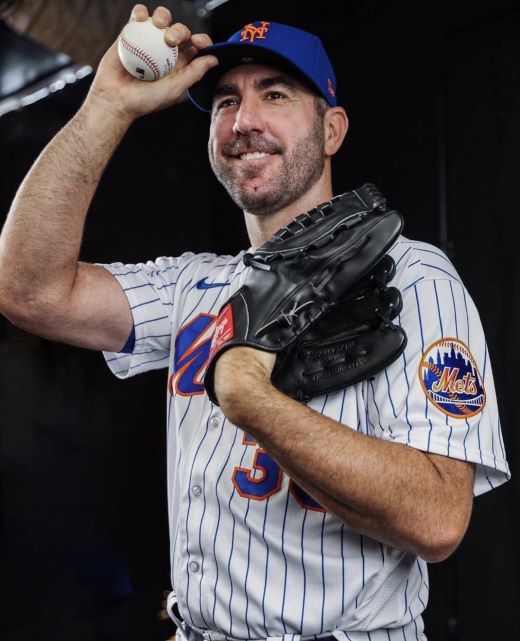 42歲的韋蘭德3屆賽揚獎得主生涯累積266勝、158敗,防禦率3.32,仍希望延續投手生涯。圖/取自Justin Verlander IG