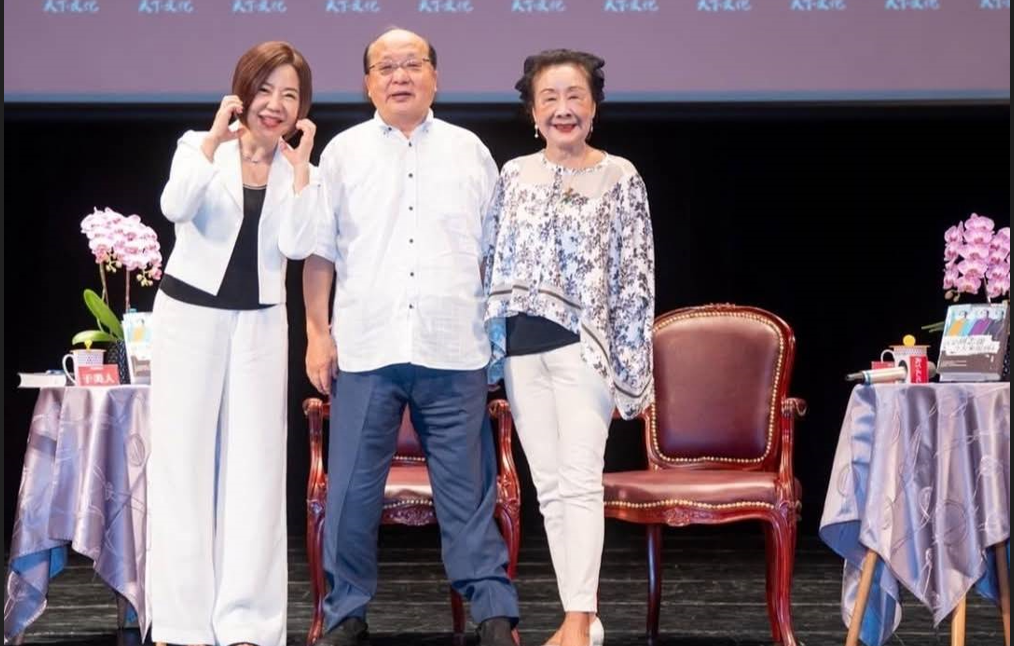 前台中市長胡志強(中)25日表示，他已經退休超過10年了，不打算再出來競選什麼黨主席了。圖/取自胡志強臉書