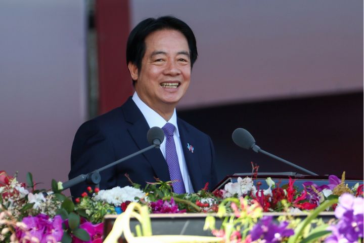 【梅花專論】總統國慶講話：狗咬尾巴嗎？