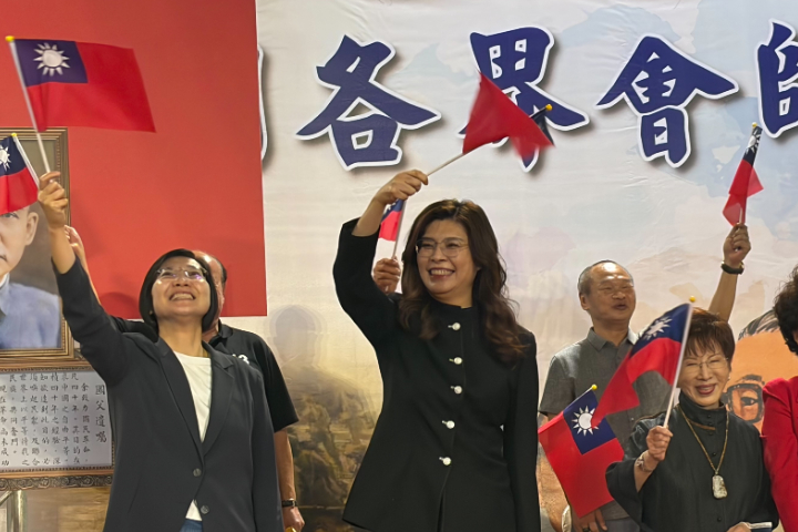 不少藍營人士皆出席活動，從左至右分別為藍委徐欣瑩、鄭麗文、國民黨前主席洪秀柱。圖/記者高陸攝