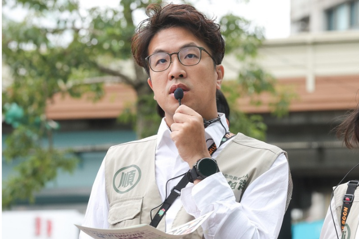 鄉民整理沈伯洋發言「版本覆蓋」！酸辯論會恐即時更新：蔣萬安要小心了