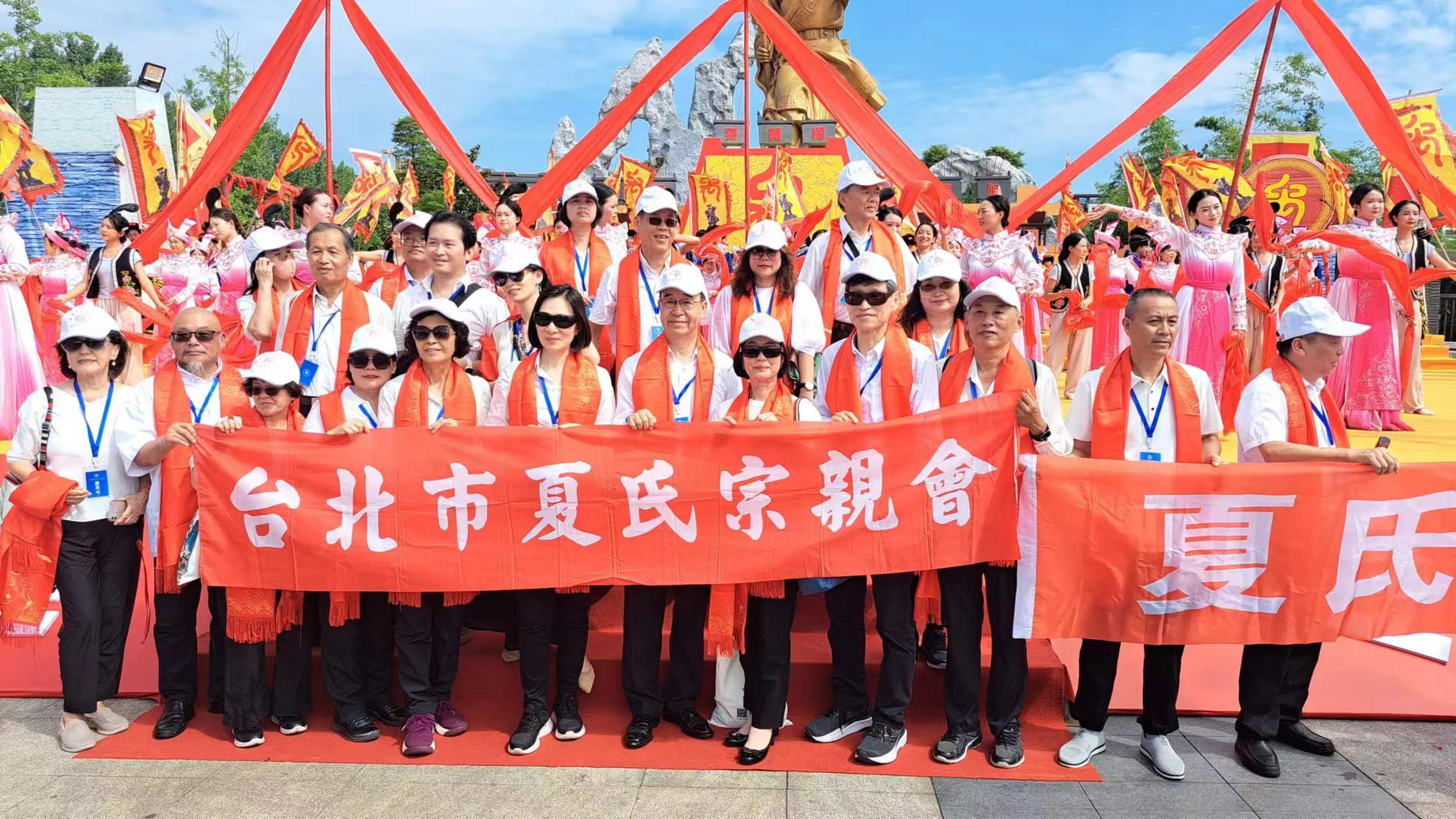 台北市夏氏宗親會代表11日到北川祭祀大禹。圖/宋秉忠攝