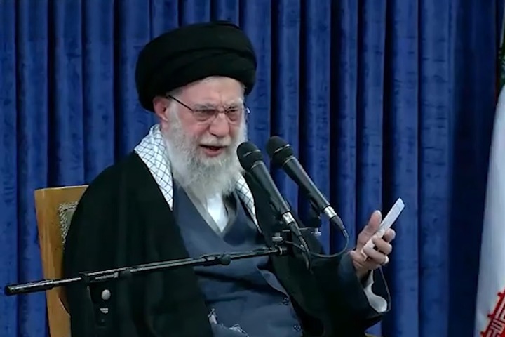 伊朗全國動亂已15死　哈米尼斥川普「囉嗦」開綠燈鎮壓