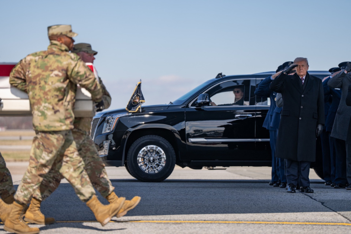【伊朗危機】路透最新民調：油價飆升拖累　川普支持率跌至36%新低