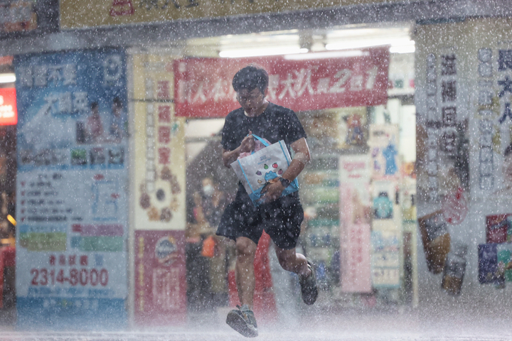 未來一周各地午後雷陣雨機率增加。圖/取自中央社