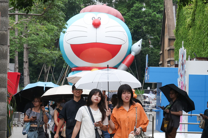 多雲到晴高溫炎熱　熱帶低壓恐成颱朝日本方向行進