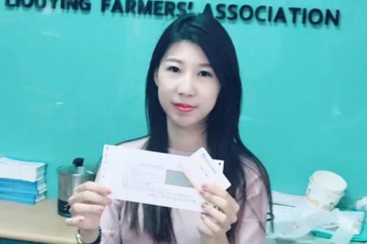 陳右欣空降台肥　粉專起底夫家黑心肥料廠：台南市府環境正義是笑話