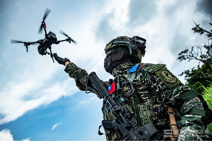 國軍「爆買」無人機 明年起採購5款48750架 下一波是無人艇