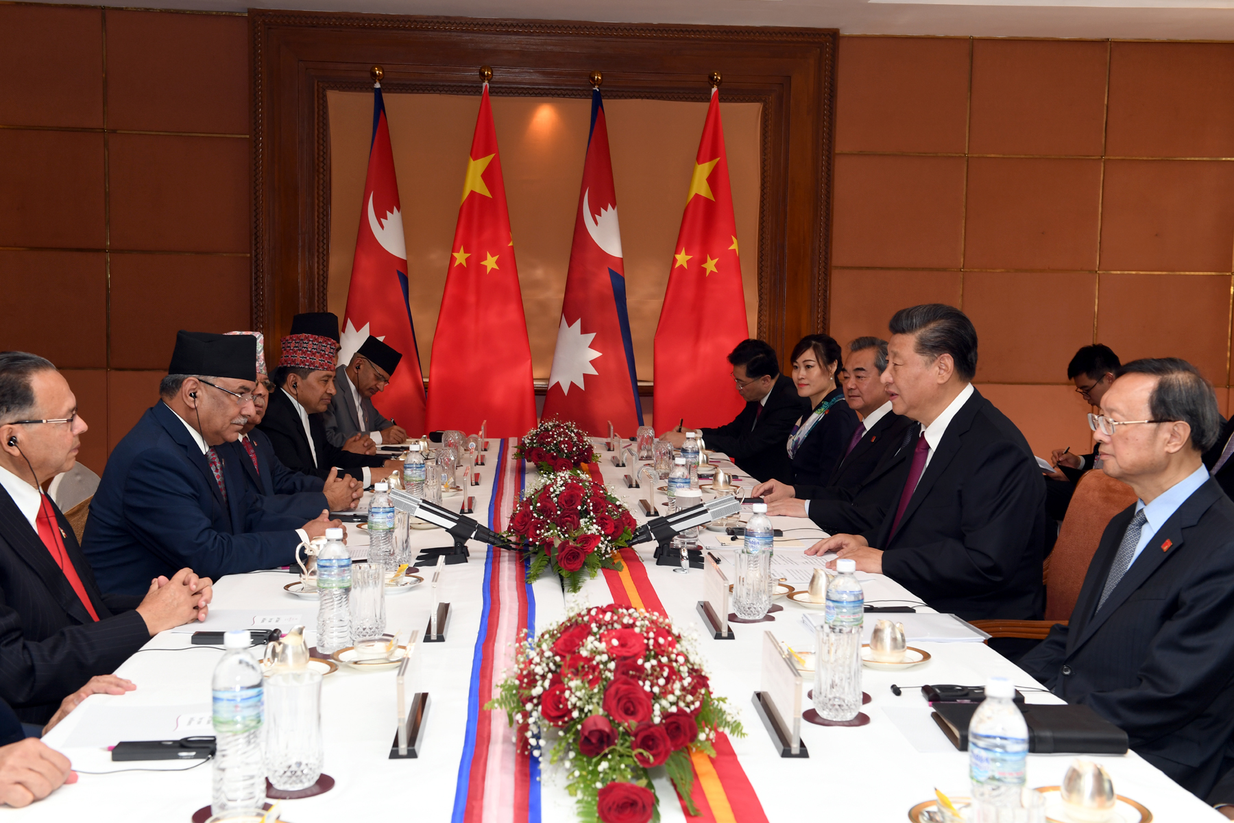 尼泊爾與中國大陸雙方關係再上一台階,圖為2019年大陸國家主席習近平訪尼泊爾。圖/取自尼泊爾外交部