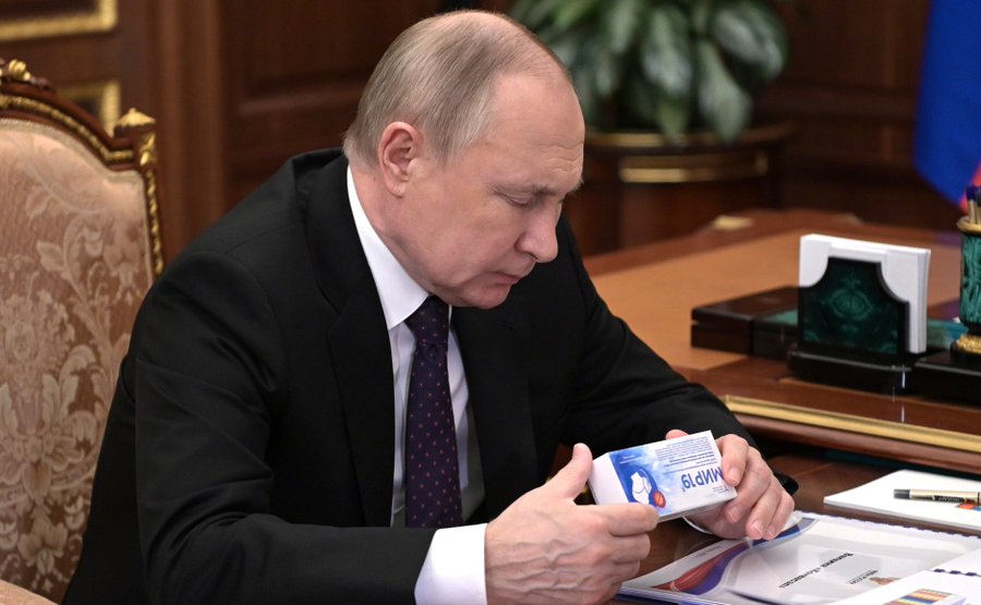 俄國總統普丁表示，將考慮生產被禁的中程飛彈，劍指美國意味明顯。圖／取自President of Russia X