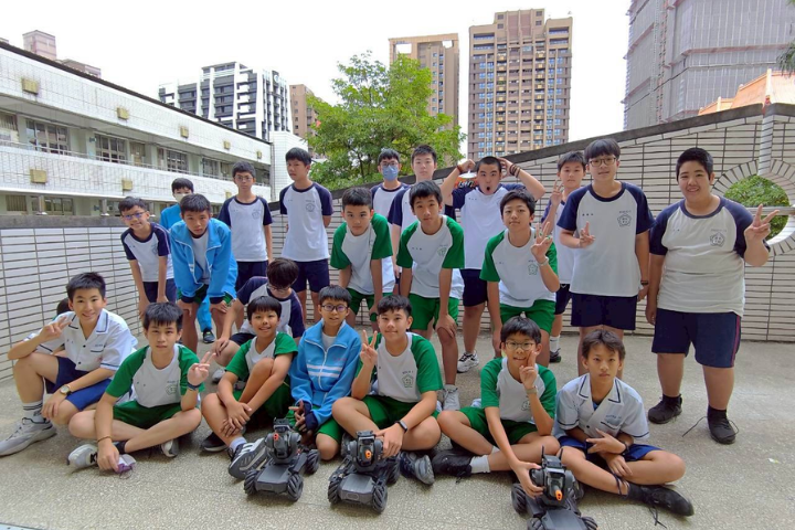 新莊國中響應AI素養教育　三十所科技大聯盟校陸續成立社團