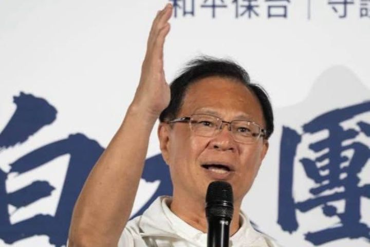 賴清德替王美惠站台　張啓楷陳情遭警兩度舉牌　僵持2小時為爭這件事