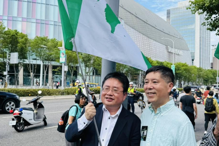 從天津出生到成為日本媒體人！鳳凰網評矢板明夫：政治變色龍終成「反中、台獨」工具