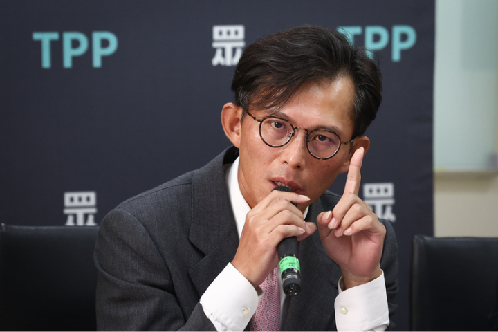 綠能國家隊違法用陸貨還反告國防部！黃國昌：聯合再生忝不知恥