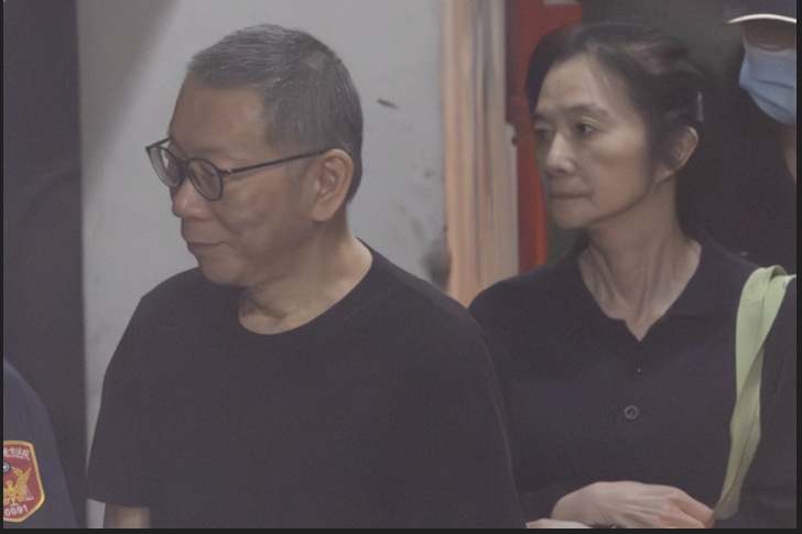 北院裁定柯文哲再押2個月 陳佩琪爭取讓老公投票即使戴手銬、腳鐐都沒問題