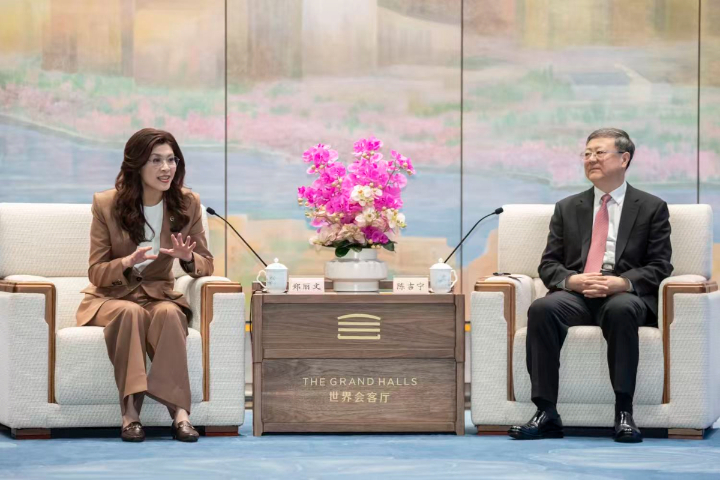 【鄭麗文訪陸】會上海市委書記陳吉寧　鄭麗文盼：讓兩岸年輕人在和平環境追夢