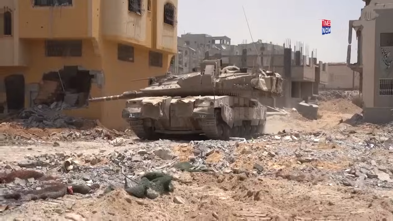 自三周前，以色列控制拉法與埃及的過境點以來，以軍的坦克不斷在郊區進行探測。圖/翻攝自TIMES NOW YouTube頻道