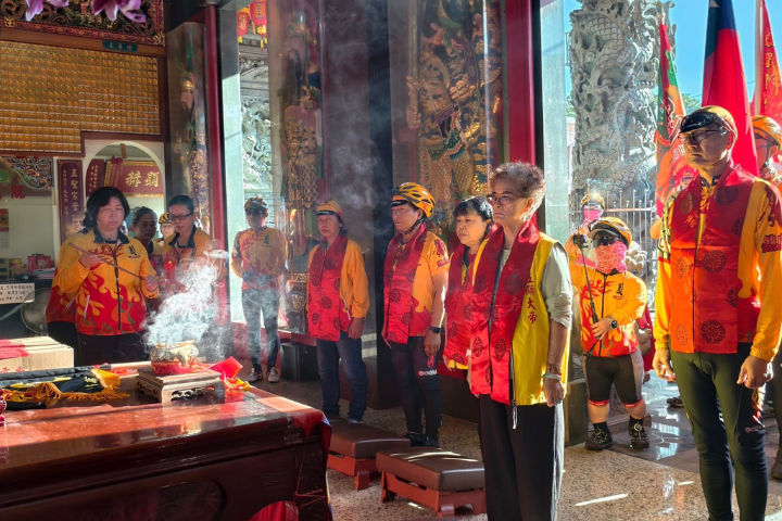 【有片】光復鄉法會祈福消災　花東縱谷美景隨行