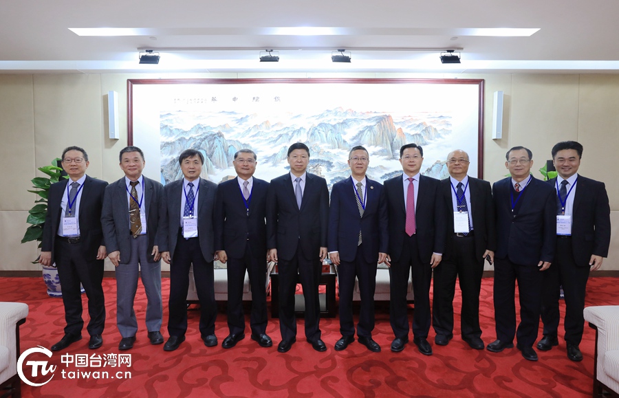 電電公會參訪團2月1日在北京會見國台辦主任宋濤（左五）。圖/取自中國台灣網