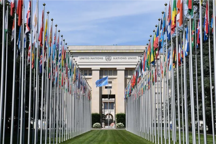 瑞士日內瓦聯合國的萬國宮（Palais des Nations），成為歐盟與以伊和談的另一場景。圖／取自新華網