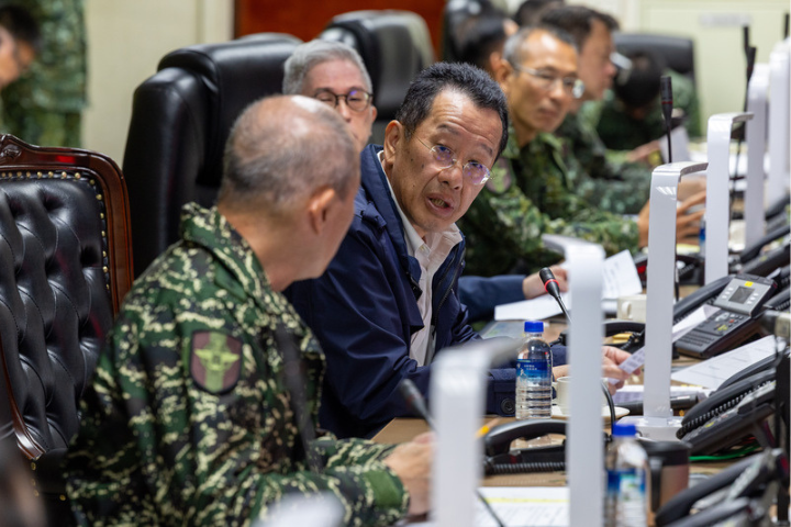 顧立雄「減法思維」變公文地獄！國防部機密新制惹議　他曝：以後中共犯台時機恐變【密】