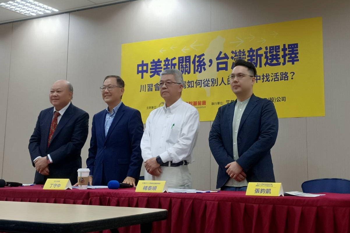 民調：6成民眾認為台灣應「自立自強靠自己找出路」　李勝峯解讀：靠台獨會倒、靠美國會跑