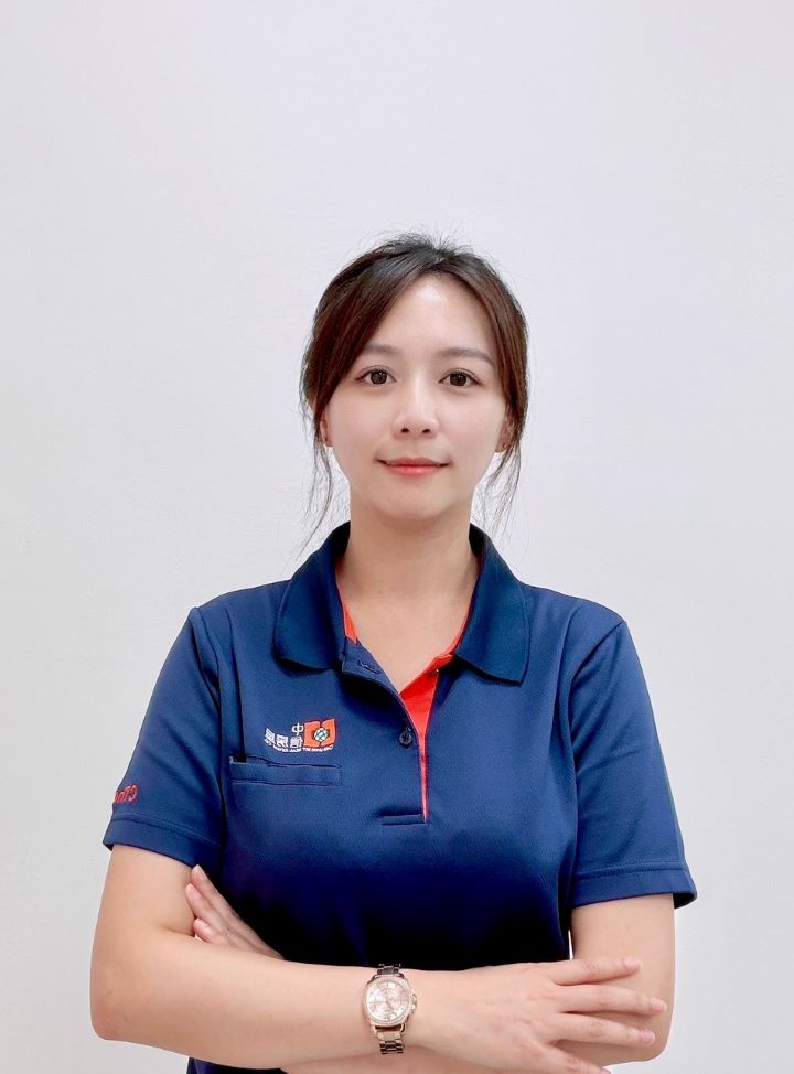 中信房屋「花蓮好好住加盟店」店長賴潔羽為建築科出身,因喜歡「看房子」而入行。圖/花蓮好好住加盟店提供