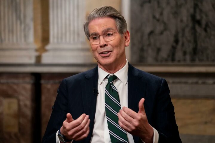 「川普告財政部求償百億美元？」貝森特：他贏了就納稅人買單