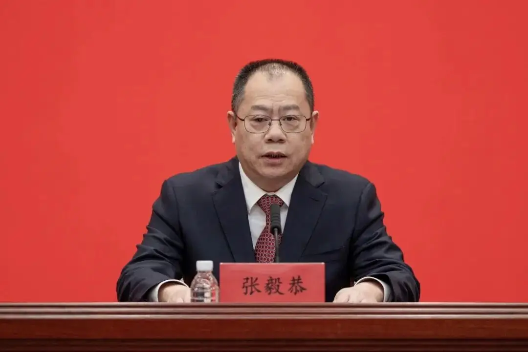 泉州市委書記張毅恭7日被宣布接受調查,據說「炸翻閩南商圈」。圖/取自搜狐