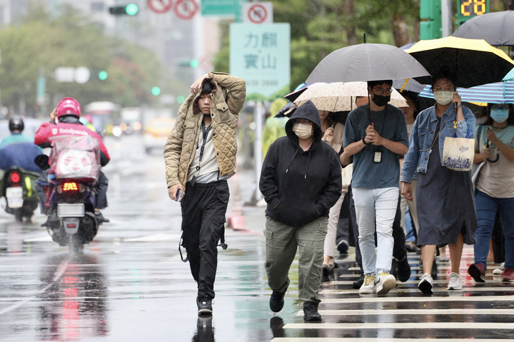 天兔已消散但東北季風接力　基北宜花留意豪大雨