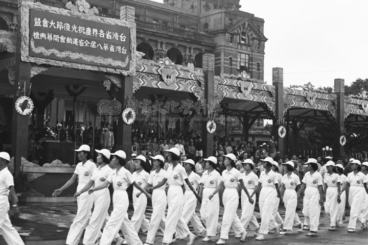 徐國勇稱台灣沒有光復節 蕭旭岑怒：不配當台灣人 應退回公職薪水