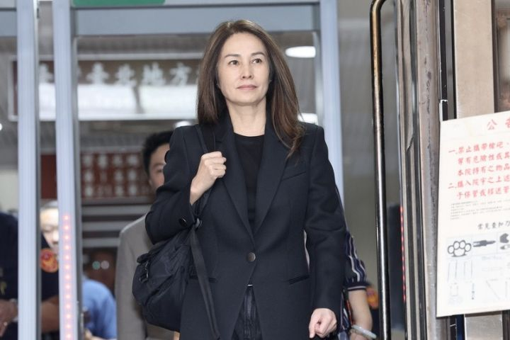 高金素梅涉貪案出庭　當庭否認全部罪名　喊「還我和團隊清白」