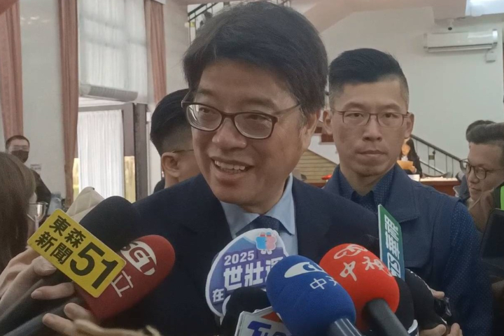 商總爆料遭賴政府關切「以政逼商」　邱垂正認打電話：沒有施壓、只是關懷