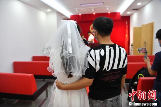 大陸大齡「剩男」砸34萬娶妻 越南新娘7天後落跑
