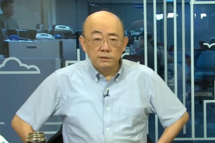 突「眼歪嘴斜」嚇壞網友！郭正亮證實罹病　節目宣布停播