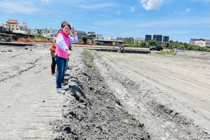 高雄良田變廢田！非法傾倒建廢再爆發 議員怒批黑金掏空農地