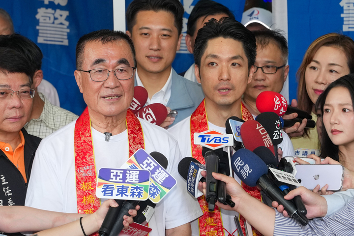 登記剛結束　蔣萬安跨區輔選李四川